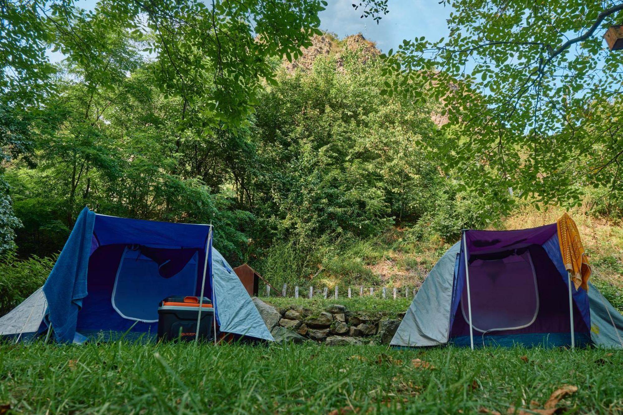 Öko-Park® Panzió-Kemping és Kalandpark Szarvasko Bagian luar foto