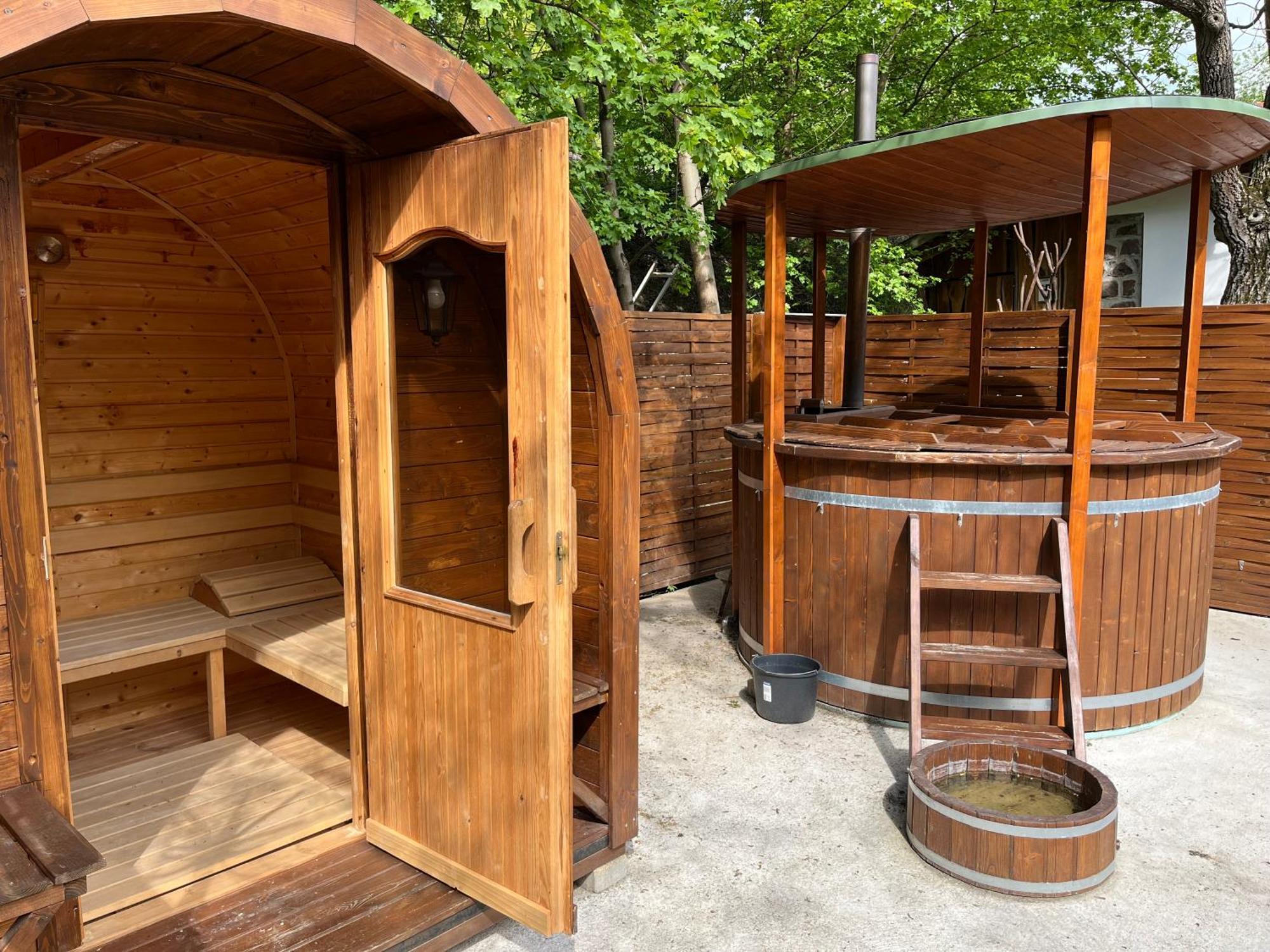 Öko-Park® Panzió-Kemping és Kalandpark Szarvasko Bagian luar foto